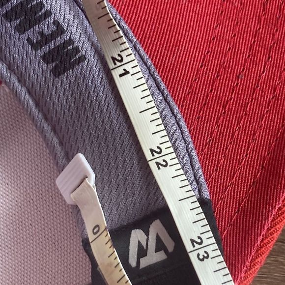 Men's Top of the World Crimson Indiana Hoosiers Red & White Fitted Hat - Picture 10 of 12